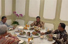 Jokowi Prabowo Anies Ganjar Makan Bersama